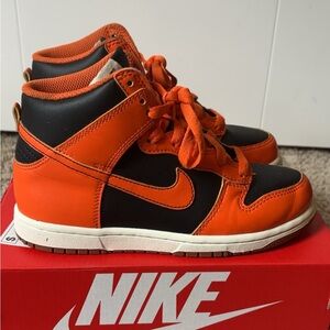 Nike Dunk High size 2y
